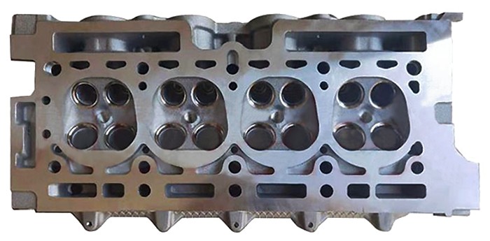 Renault cylinder head w/out valves